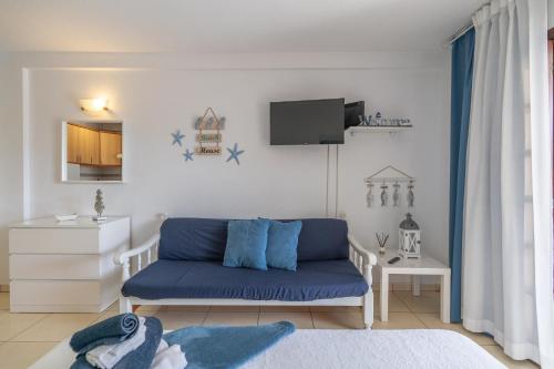 GO2TENERIFE Apart'Azul Near the beach & Pool view