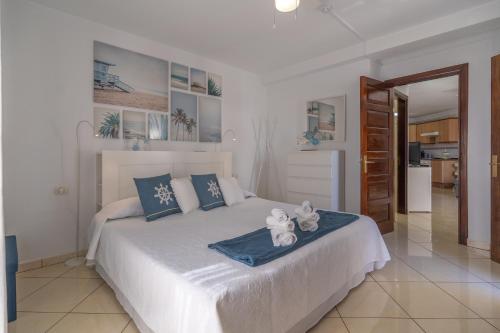 GO2TENERIFE Apart'Smile Las Americas Center & Heated Pool