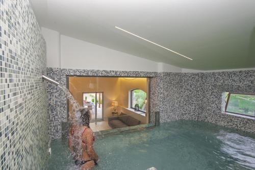 Bazén v ubytování My Exclusive Italy - Villa Chianti with pool near the vineyard nebo v jeho okolí