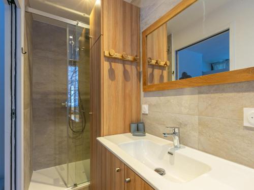 Appartement 4 pièces avec balcon, WiFi et parking couvert