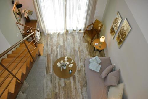 Un lugar para sentarse en Alegria Suites