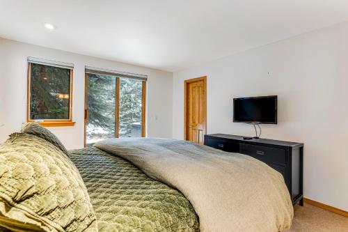 Cama o camas de una habitación en Snowy Peak Sanctuary