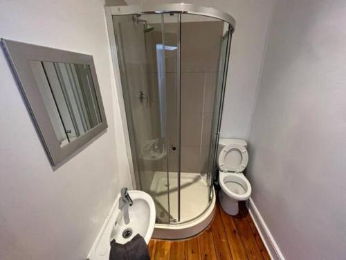 Et badeværelse på Bo Kaap: 5 Bedroom guest house