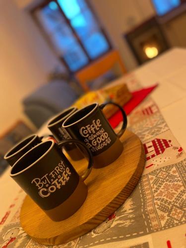 ElvesHome - Alpine Stay Apartmentsにあるコーヒーまたはお茶