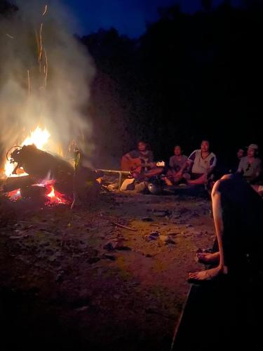 Επισκέπτες που μένουν στο Batu Kapal Guest House & Jungle trekking