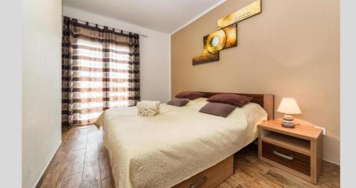 Apartments with parking space Vodice - 21743