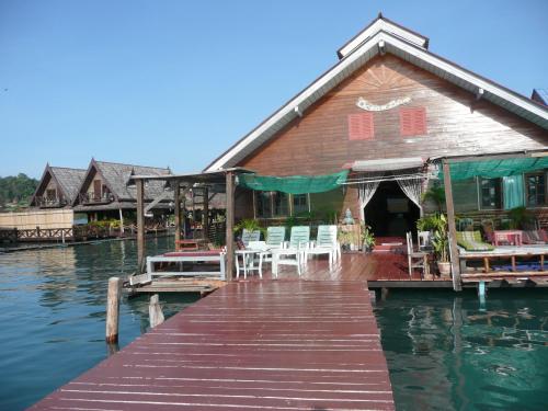 Gallery image of Oceanblue Guesthouse in Ko Chang