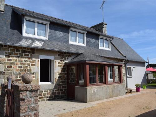 Maison bretonne à Ploumanac'h, 280m de la plage, jardin, parking, 5 chambres - FR-1-368-401