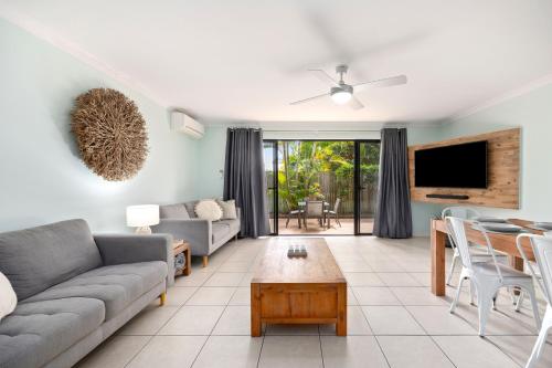 صورة لـ Family Friendly Apartment - 1 Minute Walk To Beach في Torquay