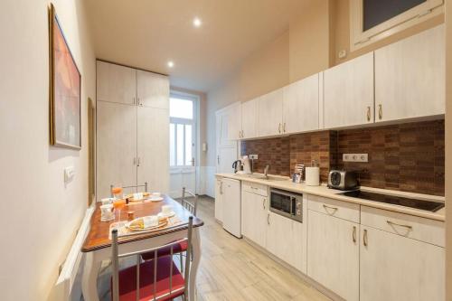 Standard Apartment by Hi5 - Rumbach - Synagogue 1075 Budapest, 6 Rumbach Sebestyén utca kép - 3