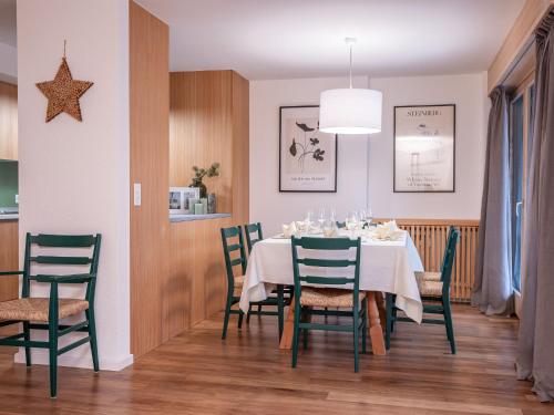Apartment Chesa Nair 9D by Interhome