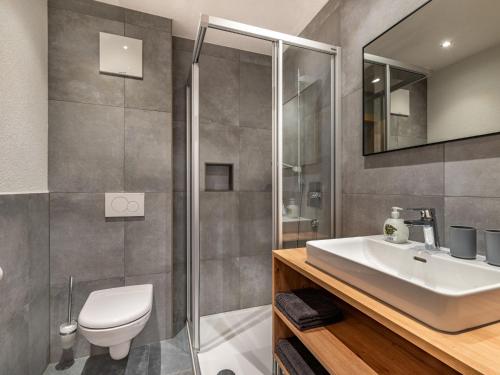 Bilik mandi di Apartment Leo-3 by Interhome