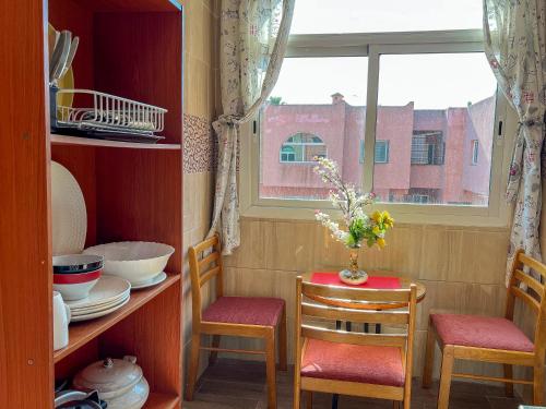 Zona de estar de lux appartement avec piscine