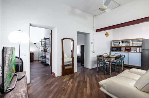 GuestHost - Beccaria & Sant'Ambrogio Lovely Apartment