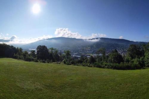 Appartement résidence Les Dryades avec vue montagne