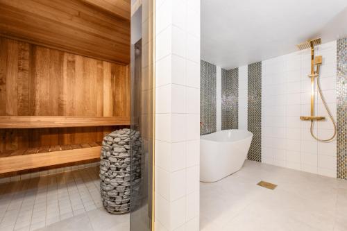 Ένα μπάνιο στο Cozy private house in Nõmme