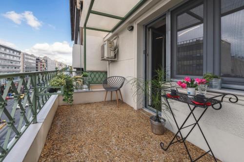 Museum Apartment - Fix A, Athens