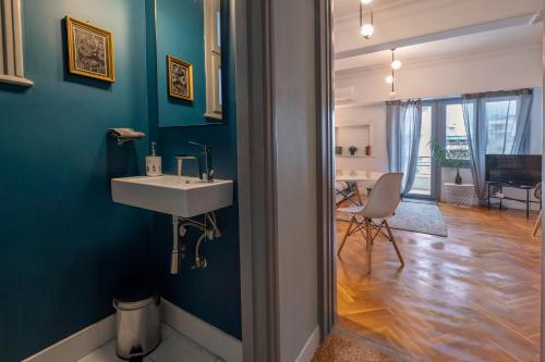Museum Apartment - Fix B, Athens