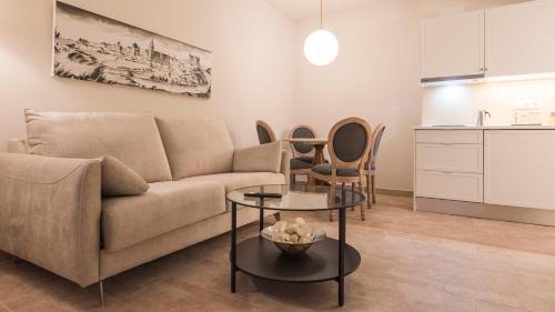 Apartamentos Florinda de la Cava Toledo - 1