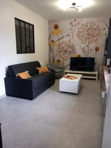 La cour fleurie, tout confort