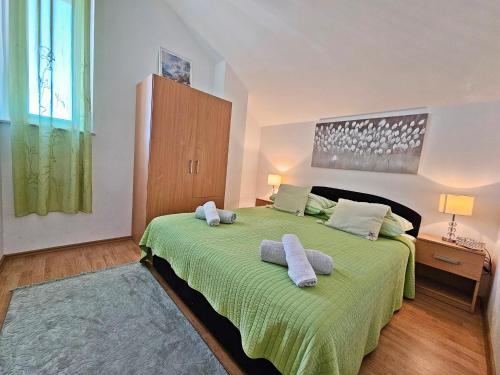 Apartments Moni 2