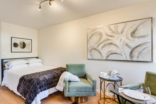Φωτογραφία από το άλμπουμ του Walkable Downingtown Studio with Spacious Deck σε Downingtown