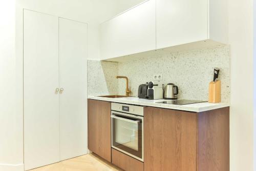 Charming 2BR - 6P - Eiffel Tower
