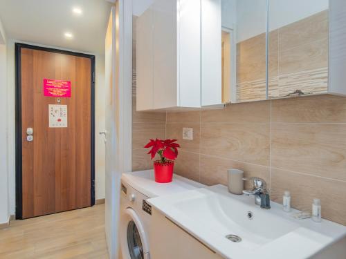 IHost Studio - Lucania 3