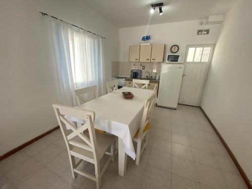 Η κουζίνα ή μικρή κουζίνα στο Duplex "PAUMARAN" a 100mts del mar y 550mts de peatonal