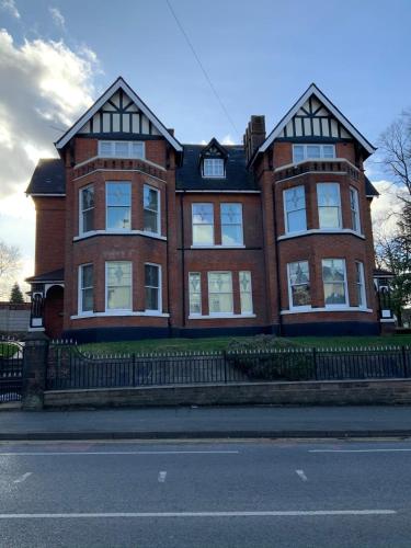 Beautiful 1-Bed Apartment in Wolverhampton