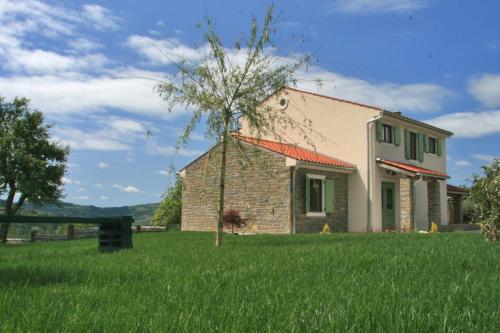 Gallery image of Family friendly house with a swimming pool Bartolici, Central Istria - Sredisnja Istra - 21934 in Livade