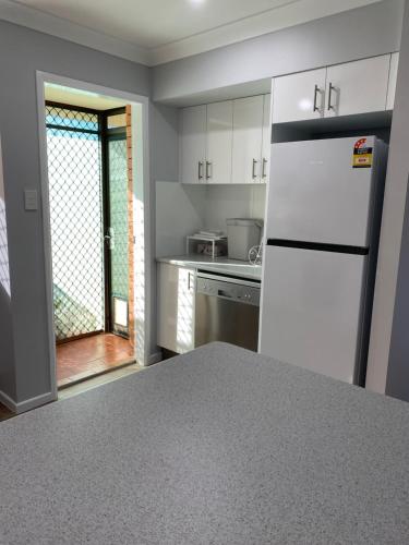 A kitchen or kitchenette at Relax on Ross