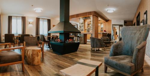 The lounge or bar area at Eurohotel Mountain Wellness
