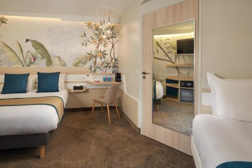 Hotel Apolonia Paris Montmartre; Sure Hotel Collection by Best Western