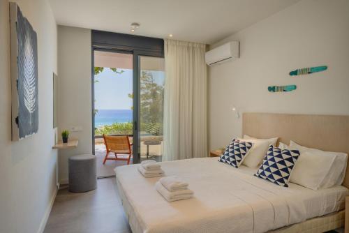 Giường trong phòng chung tại Villa Alina