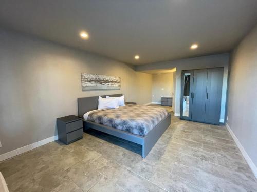 Cama ou camas em um quarto em Boardwalk Suites Las Vegas