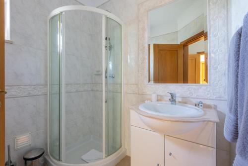 Ένα μπάνιο στο Lote 50 at Boavista Resort Lagos