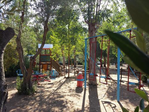 Ο χώρος παιχνιδιού για παιδιά στο Village Camping Fico D'India