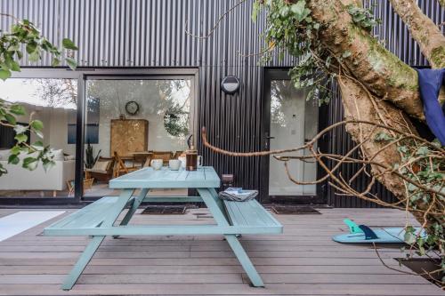 Un balcón o terraza de Lowen Tree House