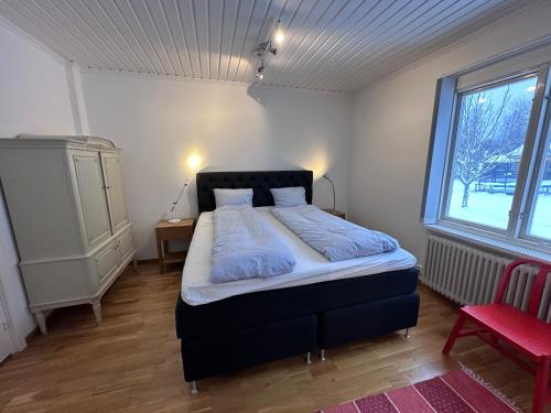 Voodi või voodid majutusasutuse Prästgården Alsters kyrkby toas