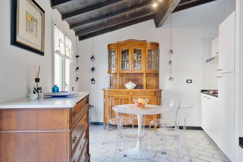 Kuchyň nebo kuchyňský kout v ubytování Il Borgo dei Ricordi, Terre Marine