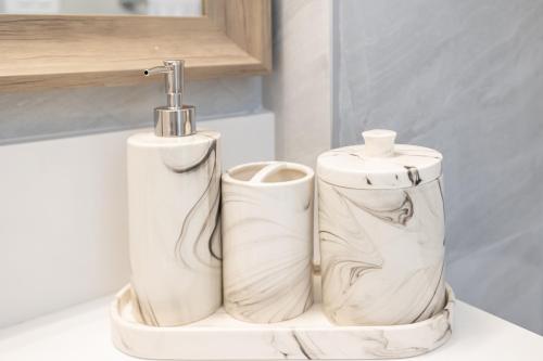Stylish, Newly Renovated Studio Near Waikiki Beach!_3