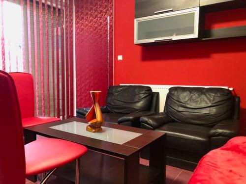 Гостиная зона в Joy City Stay Martirilor Giroc 4