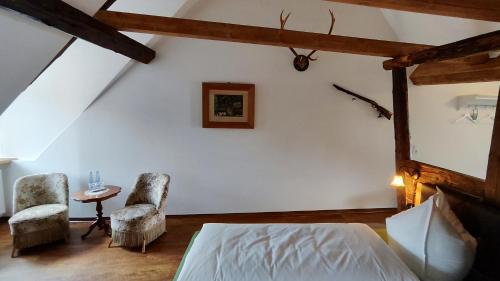 Postel nebo postele na pokoji v ubytování Traditions - Hotel "Zur Tanne"