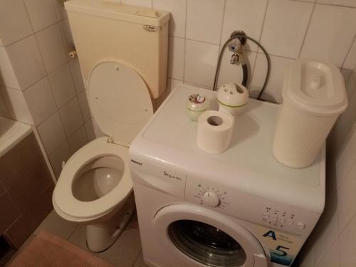 Kamar mandi di Stan za odmor