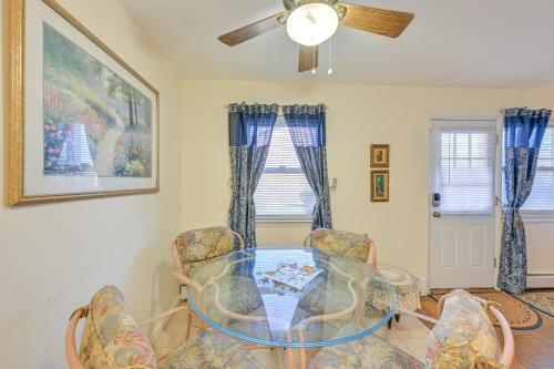 Gallery image of Cozy Bay Shore Condo Near Museums and Outdoor Rec! in Bay Shore