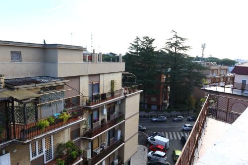 Angela attico a pochi minuti dal Gemelli e Stazione FL3 direzione San Pietro - Roma centro photo 42