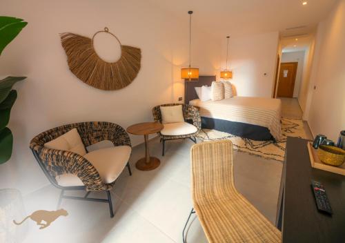 Χώρος καθιστικού στο Alcaidesa Boutique Hotel