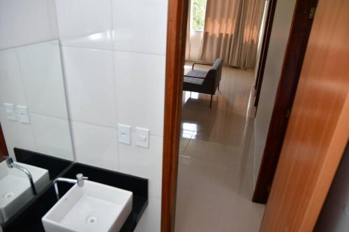 Koupelna v ubytování Casa das Dunas Residence até 8 pessoas (apto 1)