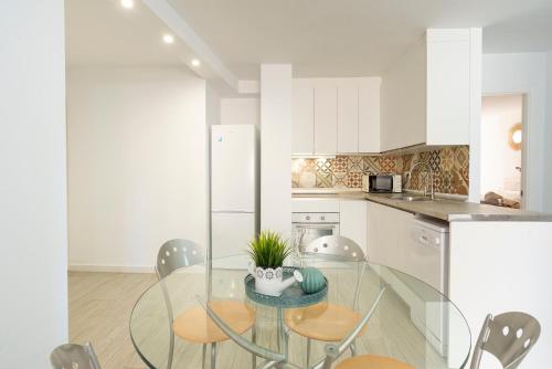 Coloma & Palo Beach by ELE Apartments